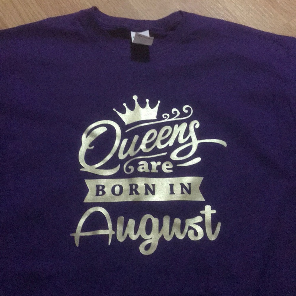 🎁 Graphic tee August girls🎁 NWT - Picture 1 of 1